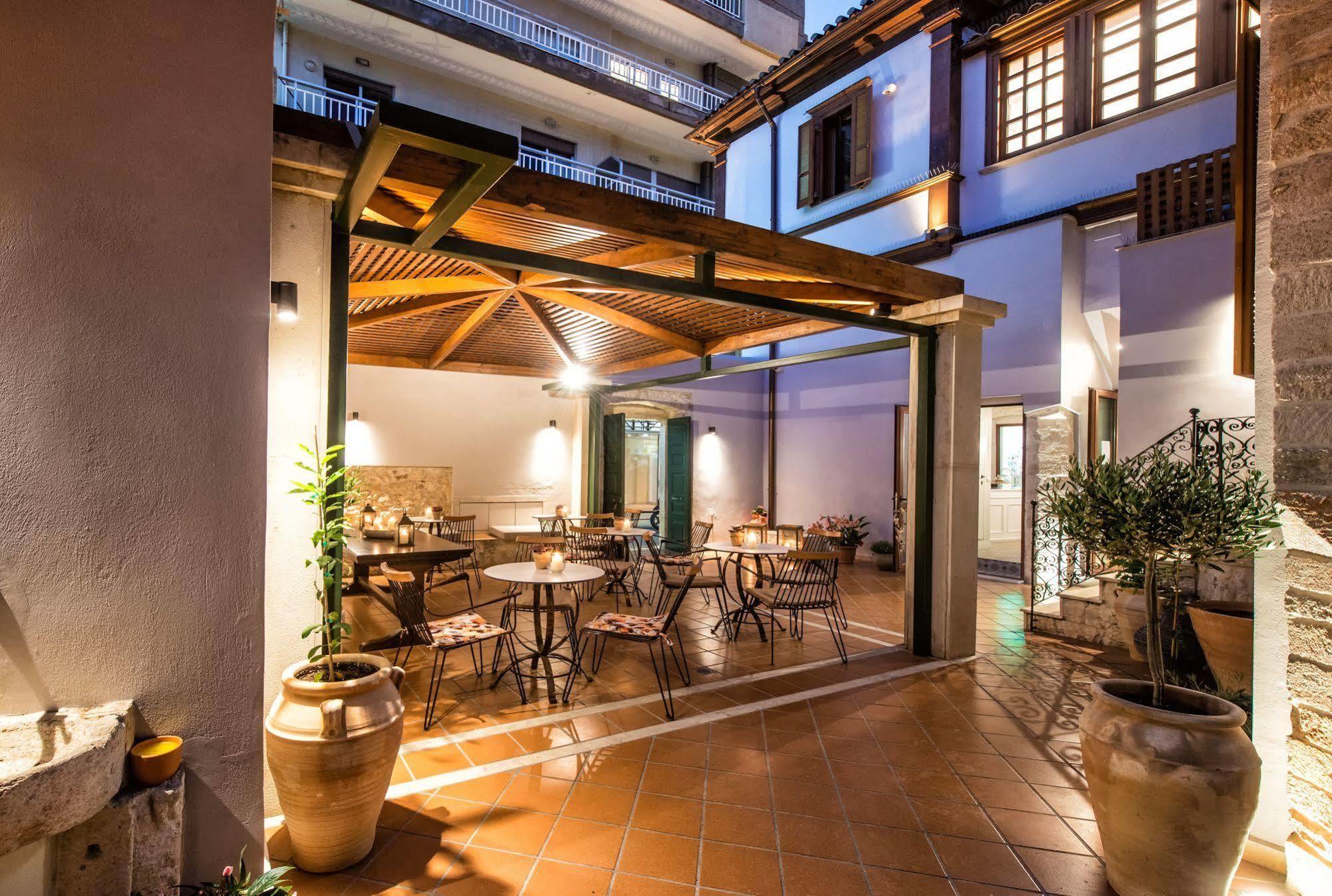 Veneziano Boutique Hotel イラクリオン エクステリア 写真